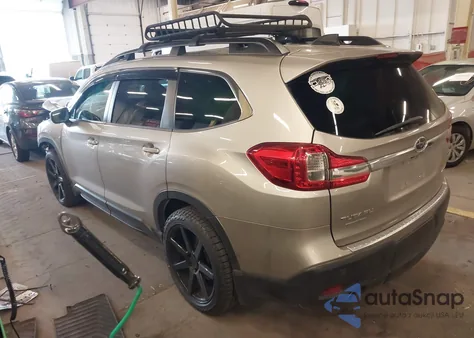 2020 Subaru Ascent Premium из США, поврежденный, VIN 4S4WMAHD3L3412746